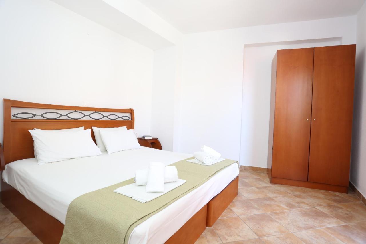 פפקוהורי Palia Platia Apartments מראה חיצוני תמונה