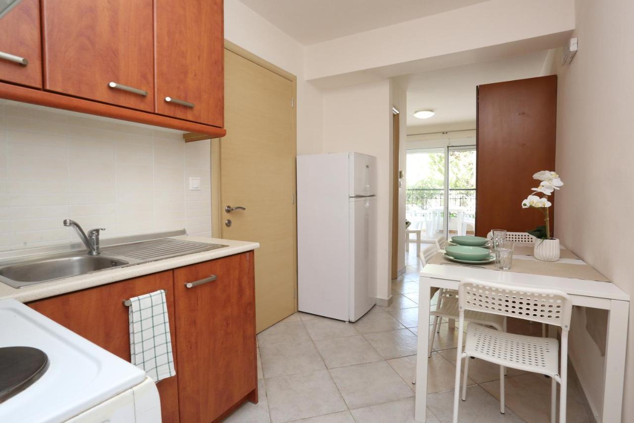 פפקוהורי Palia Platia Apartments מראה חיצוני תמונה