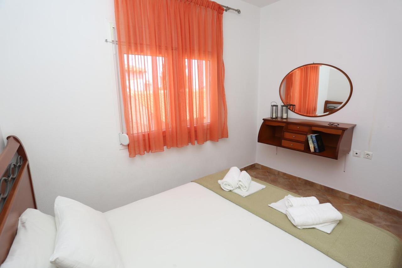 פפקוהורי Palia Platia Apartments מראה חיצוני תמונה