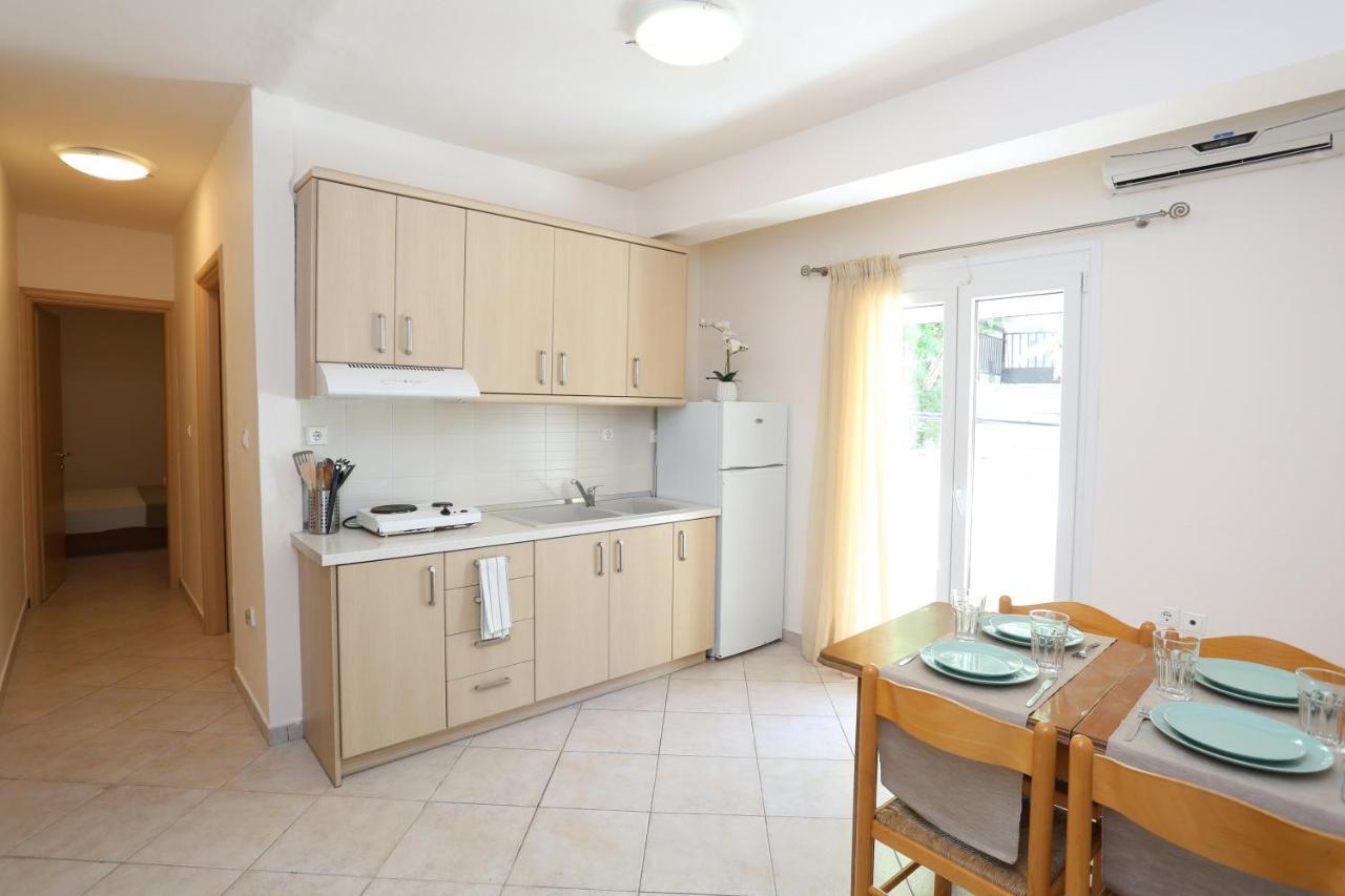 פפקוהורי Palia Platia Apartments מראה חיצוני תמונה