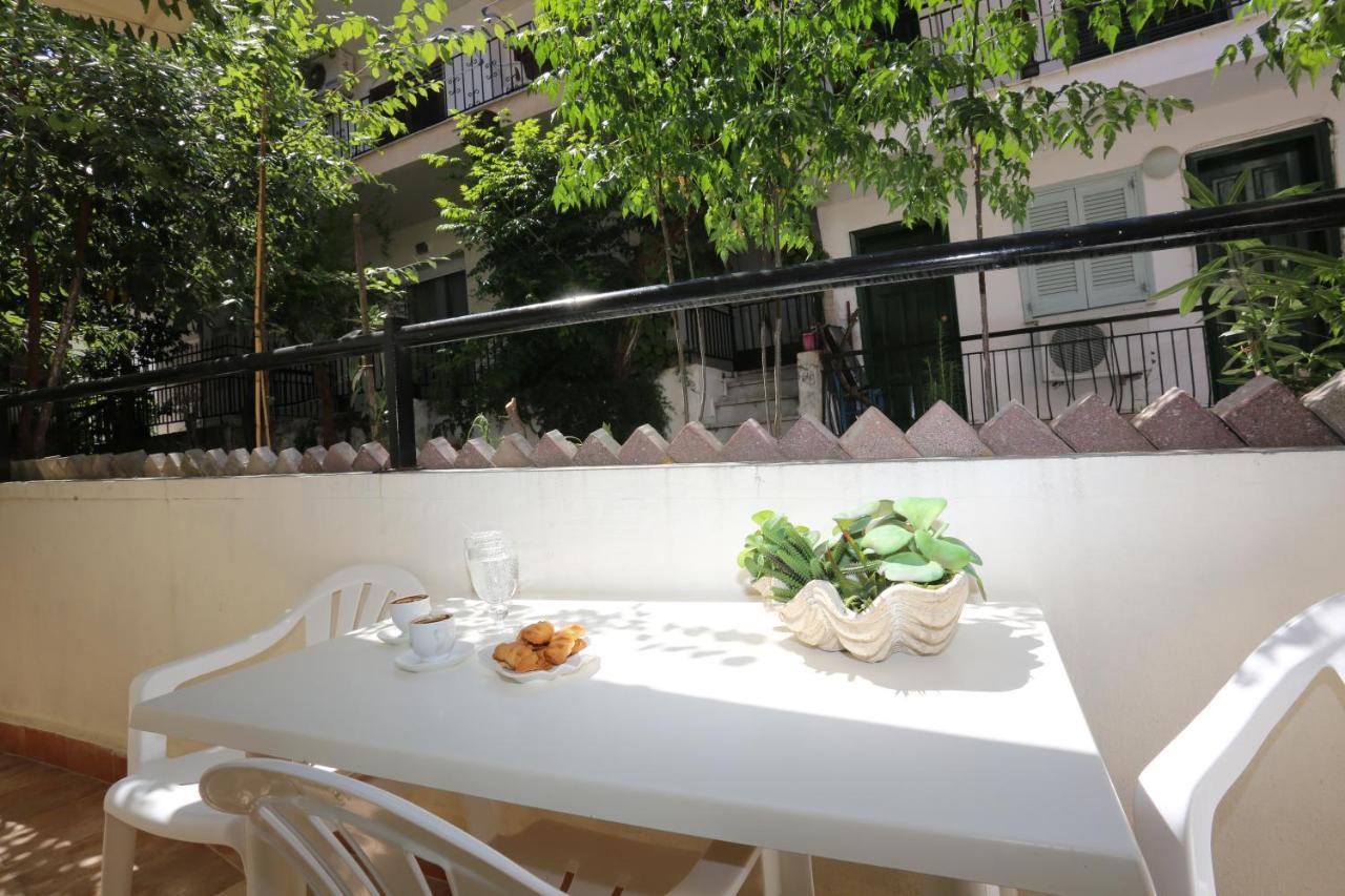 פפקוהורי Palia Platia Apartments מראה חיצוני תמונה