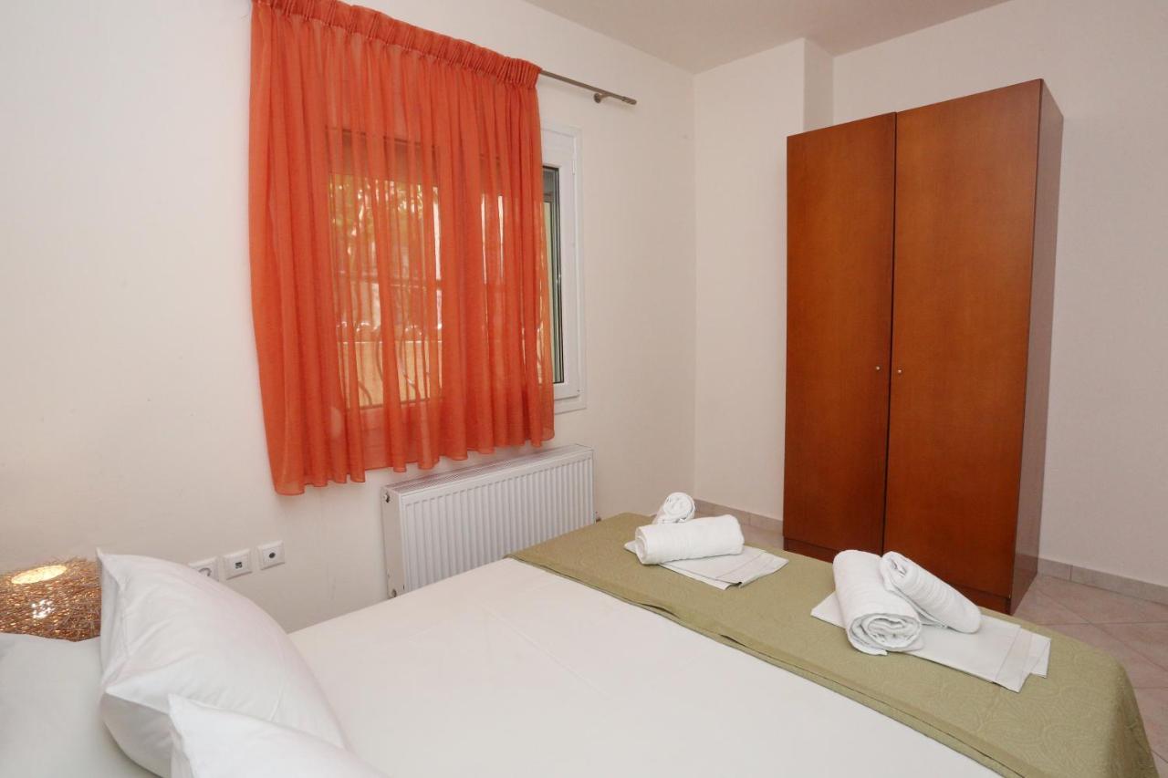 פפקוהורי Palia Platia Apartments מראה חיצוני תמונה