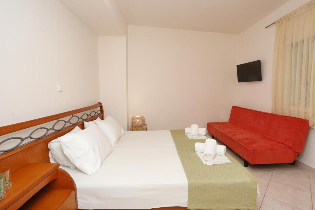 פפקוהורי Palia Platia Apartments מראה חיצוני תמונה