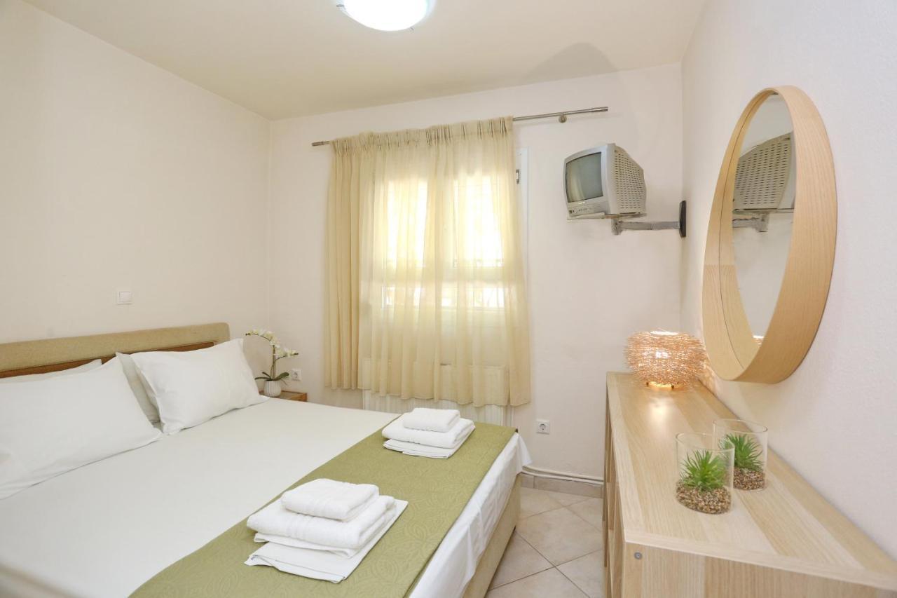 פפקוהורי Palia Platia Apartments מראה חיצוני תמונה