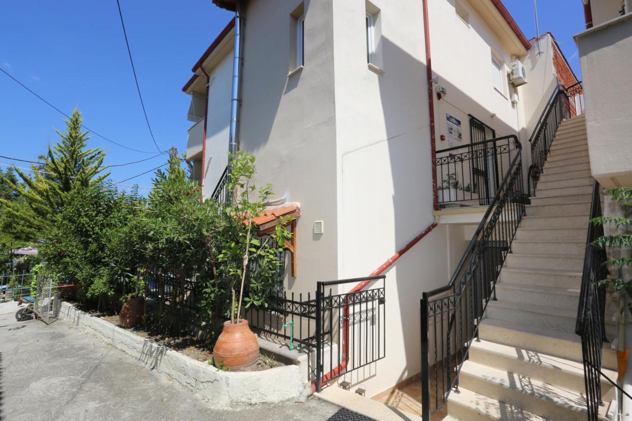 פפקוהורי Palia Platia Apartments מראה חיצוני תמונה