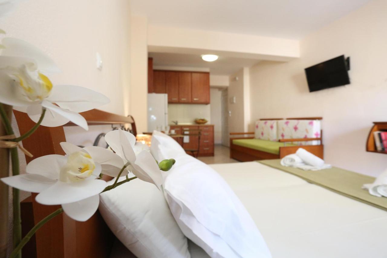 פפקוהורי Palia Platia Apartments מראה חיצוני תמונה